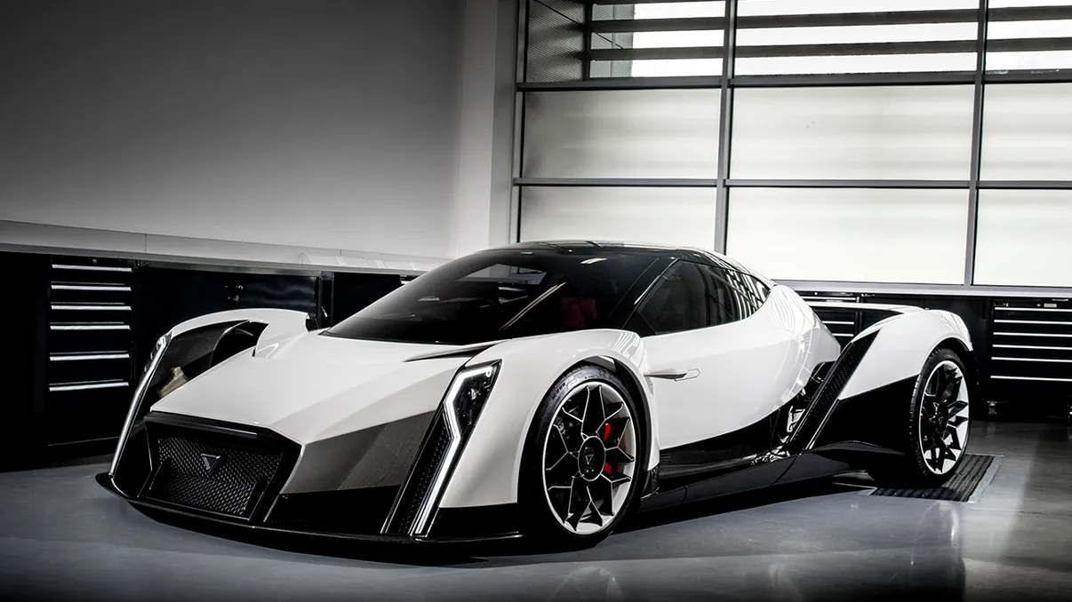 Legendara McLaren F1 revine în forma acestei „bestii” de 1.800 de cai-putere