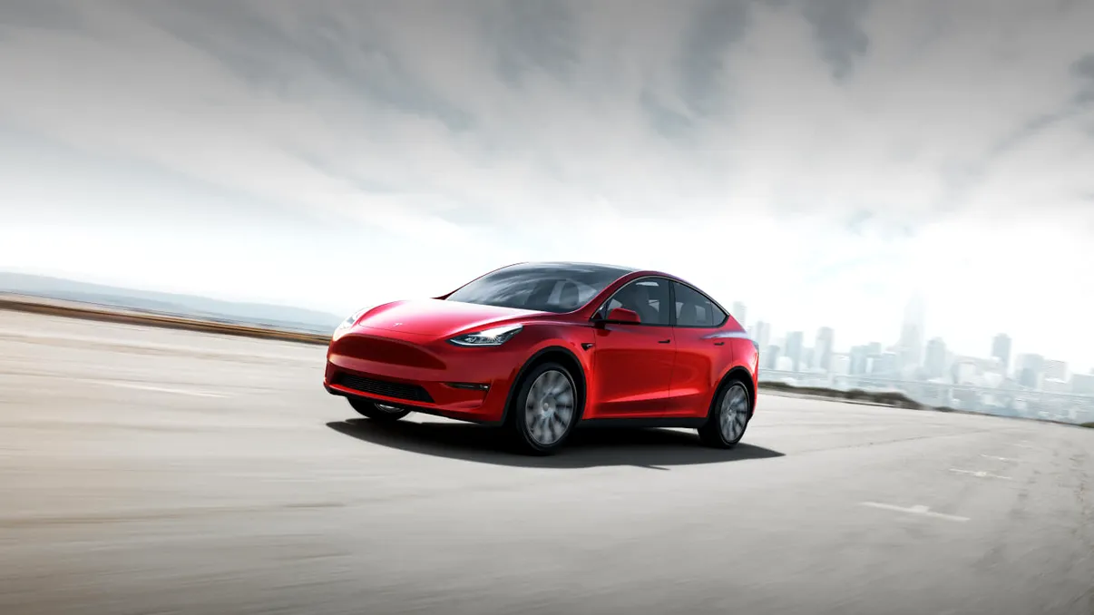 Tesla Model Y e SUV-ul electric pe care Musk ți l-a promis și arată fabulos