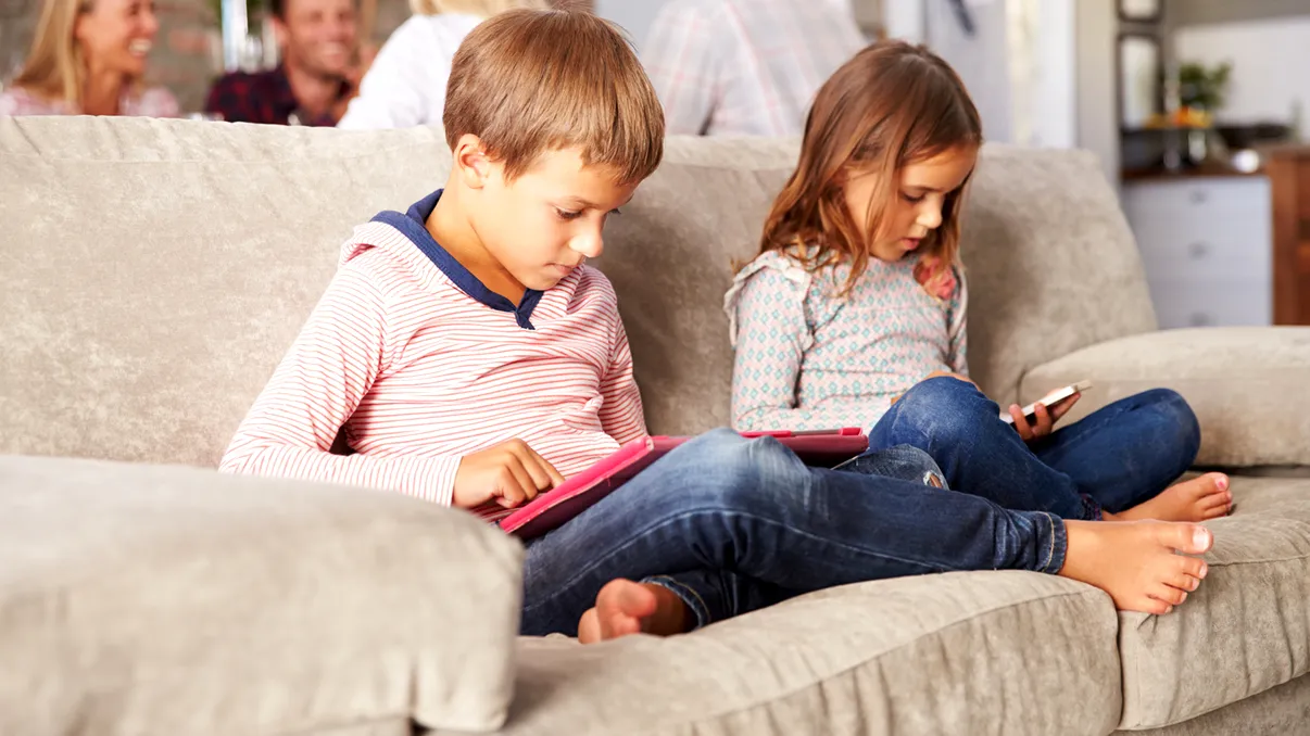 Singura țară din Europa care vrea să redeschidă școlile: reacția radicală a părinților