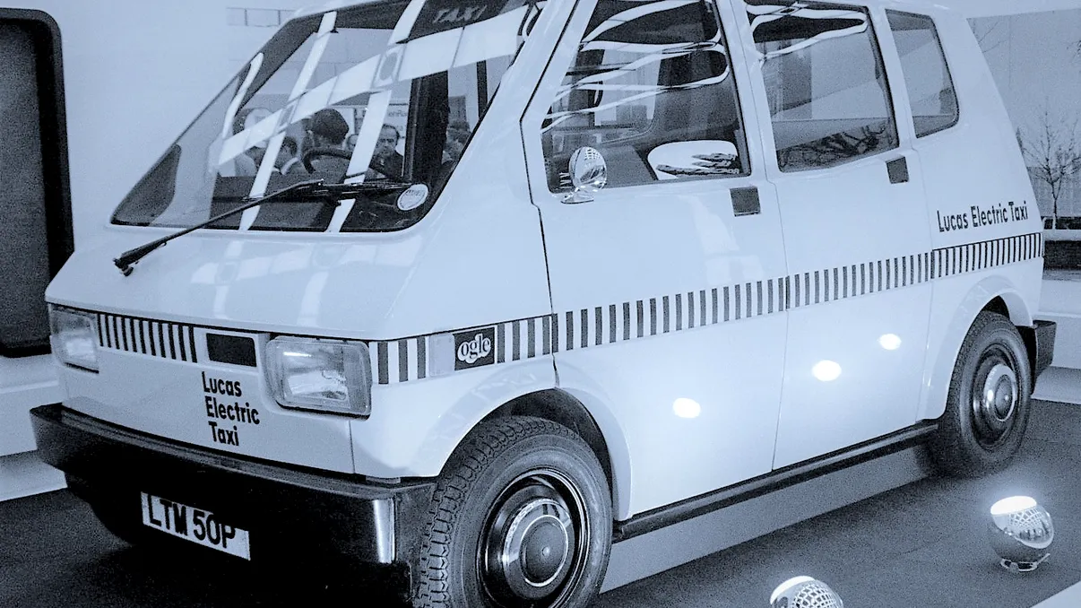 Primul taxi electric, din anii ‘70, era exact ce ne trebuie în prezent