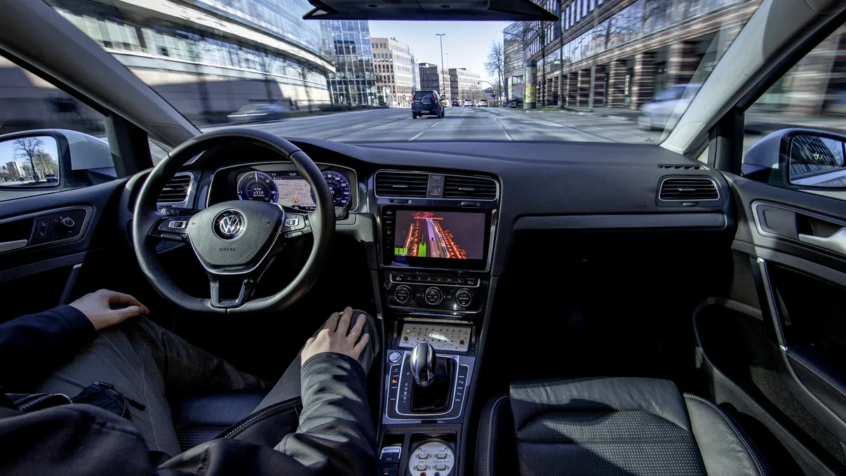 Mașinile autonome sunt mai predispuse să calce oamenii de culoare