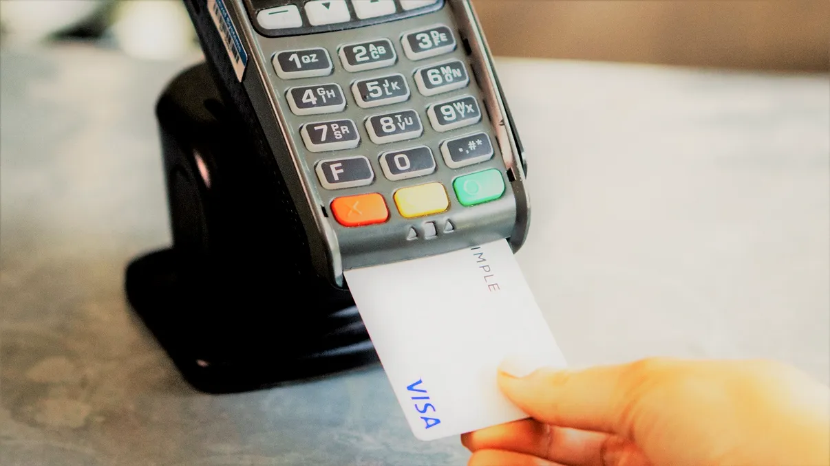 Anunțul Visa pentru români: cum îți dă eMAG banii înapoi rapid la retur