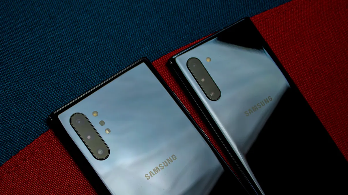 Samsung are camera de 108 megapixeli, dar nu-i pentru selfie-uri strâmbe
