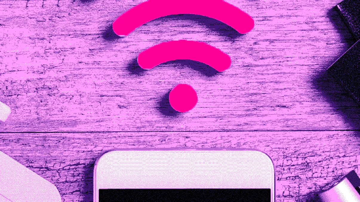 3 trucuri prin care să mărești viteza internetului Wi-Fi cât lucrezi de acasă sau stai pe Netflix