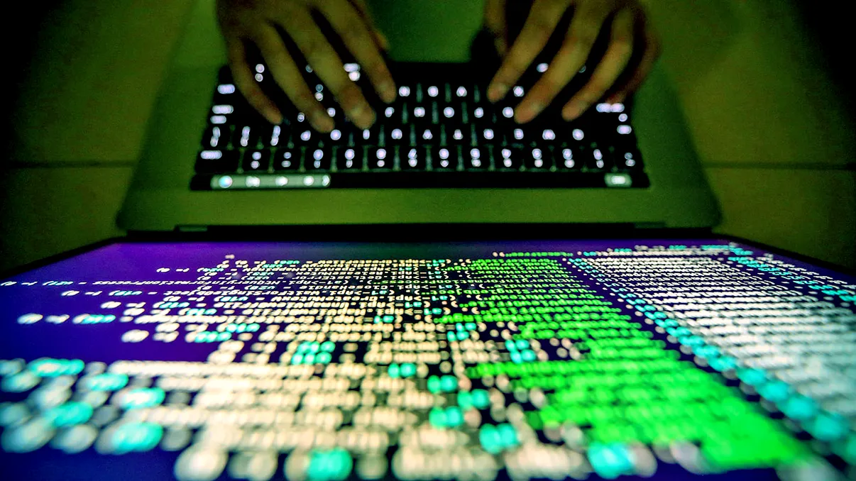 Milioane de utilizatori Facebook, afectați: ce gafă imensă a făcut acum