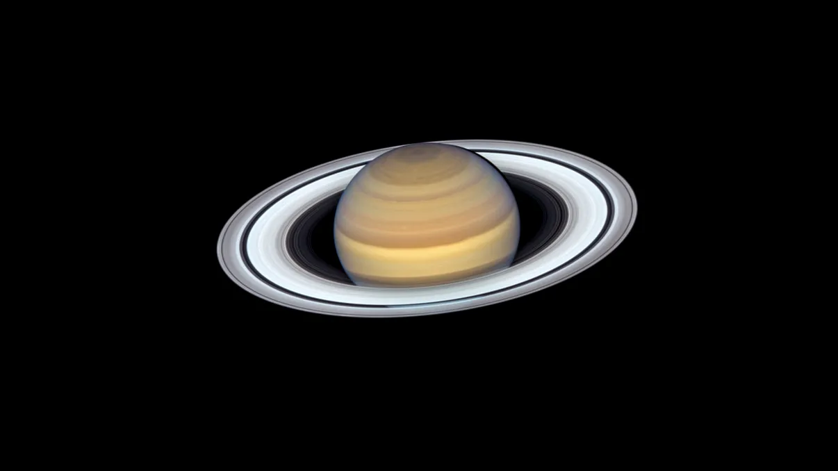 Poza ireală cu Saturn care te face să acuzi NASA de Photoshop