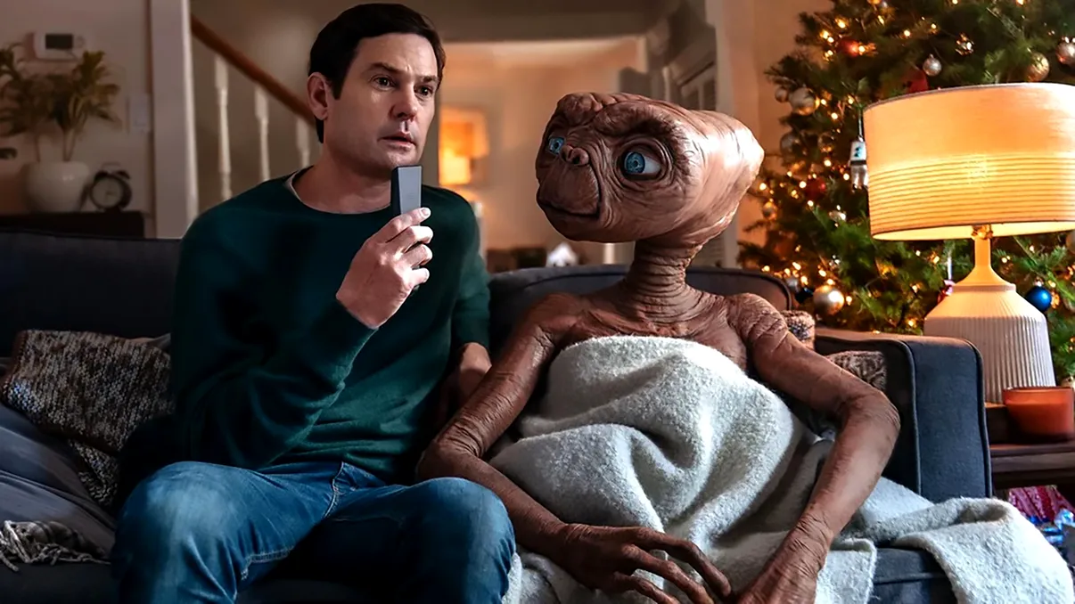 Clasicul E.T. se bucură de o continuare: scurt metrajul care te introduce în spiritul Crăciunului