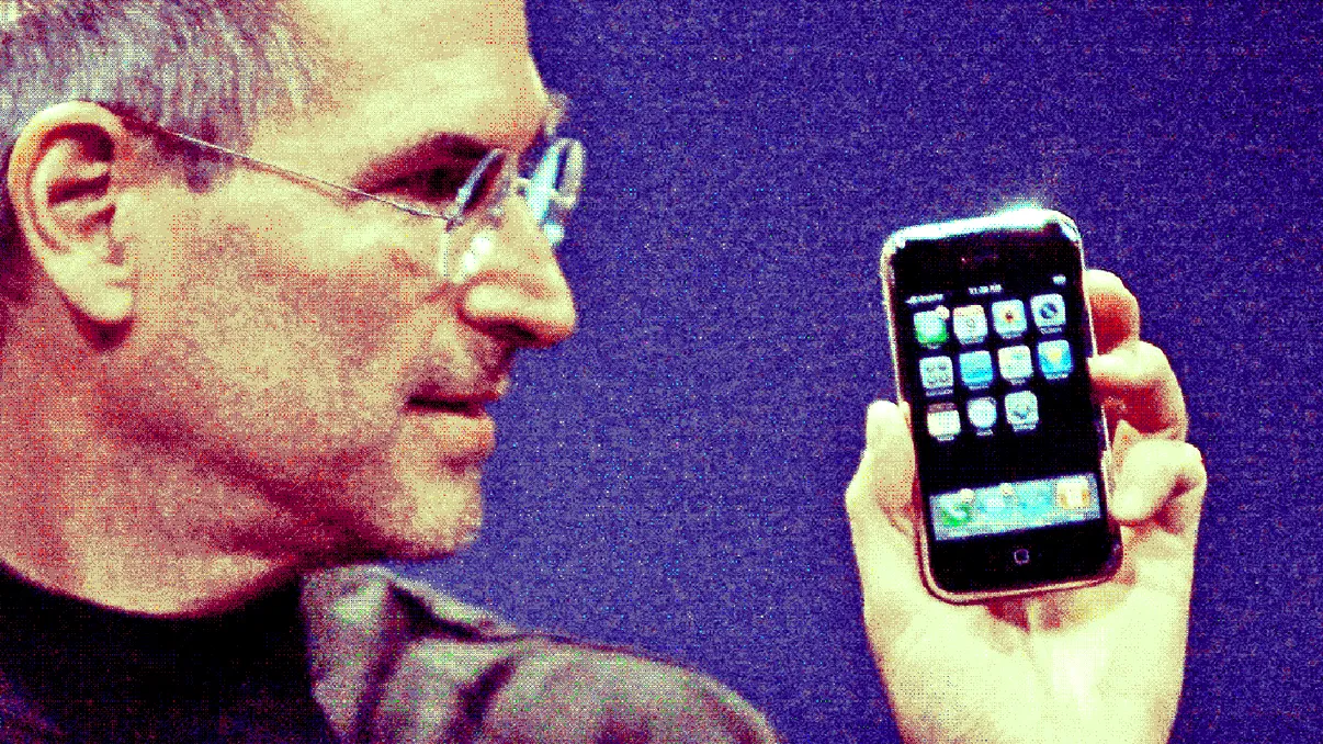 Povestea mai puțin știută a primului iPhone și de ce era aproape de eșec
