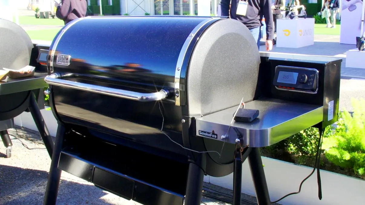 Grătarul inteligent folosește tehnologie avansată pentru friptura perfectă