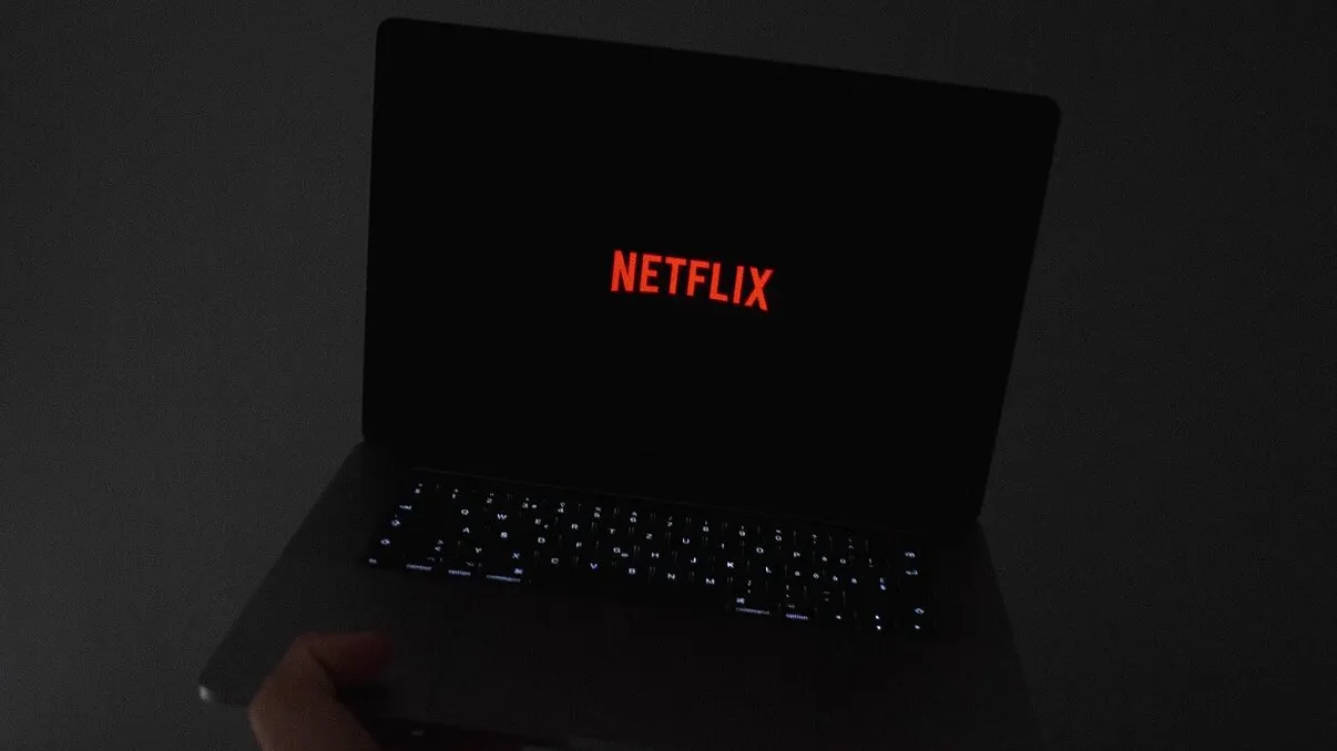Combinații de taste pe Netflix: cum faci streaming fără mouse