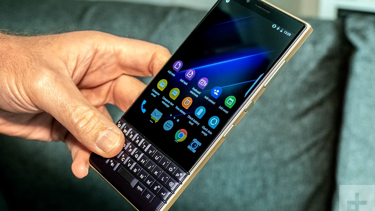 Telefoanele BlackBerry revin din cenușă: când se lansează primul și de ce va fi special