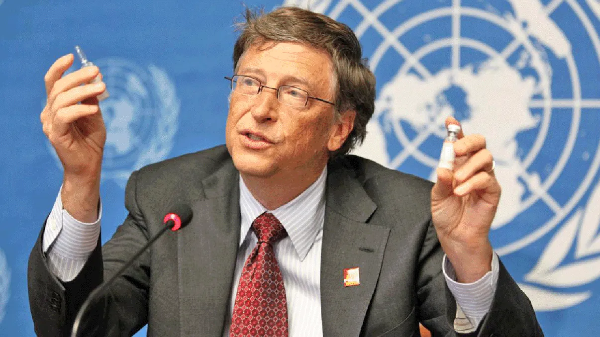 Vaccinul finanțat de Bill Gates începe să fie testat pe oameni: ar ajunge la un milion de doze până la finalul lui 2020