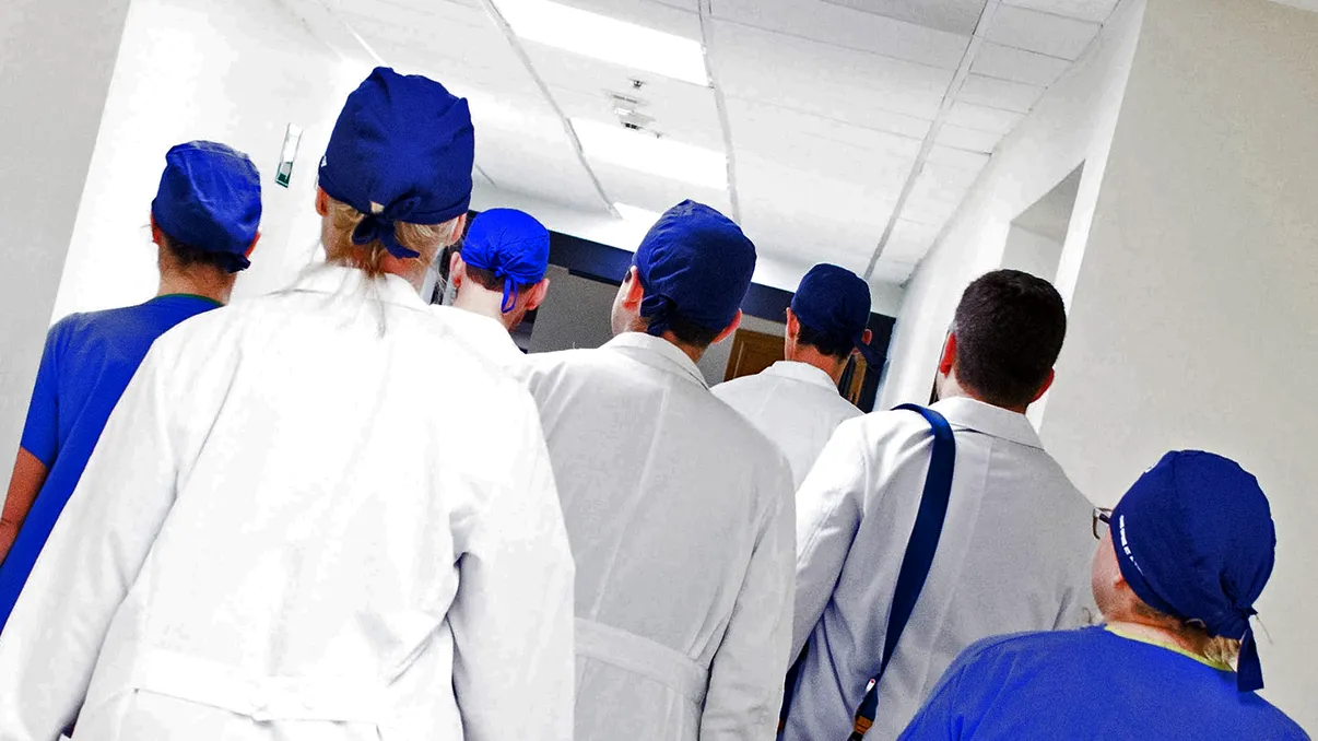 UiPath ajută spitalele din România: ce tehnologii pune la dispoziție gratuit