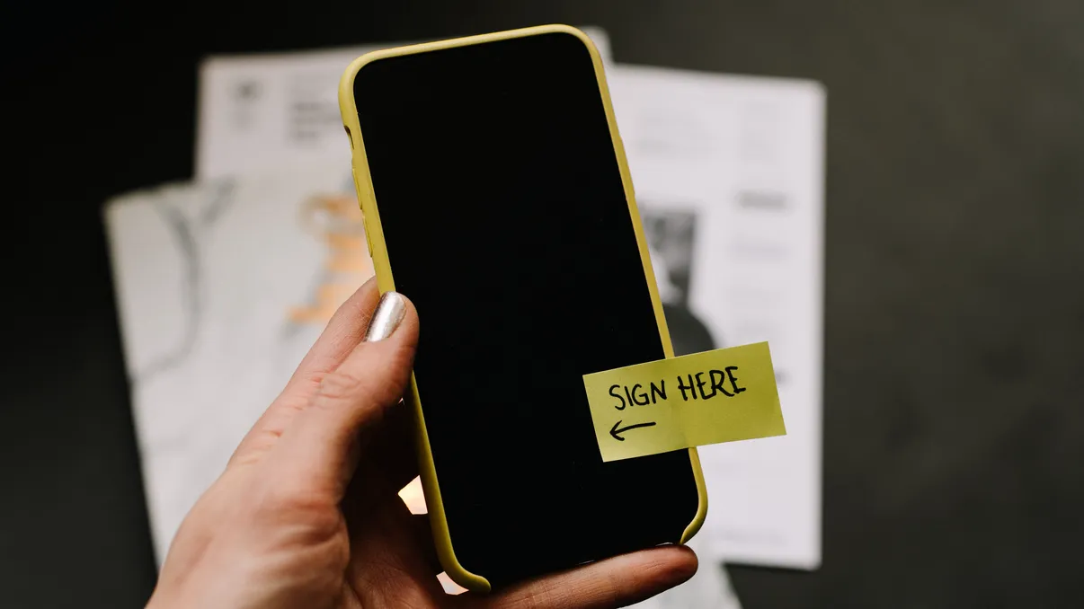 Guvernul obligă instituțiile publice să-ți facă viața mai ușoară: „Tehnologia ne ajută să salvăm vieţi”