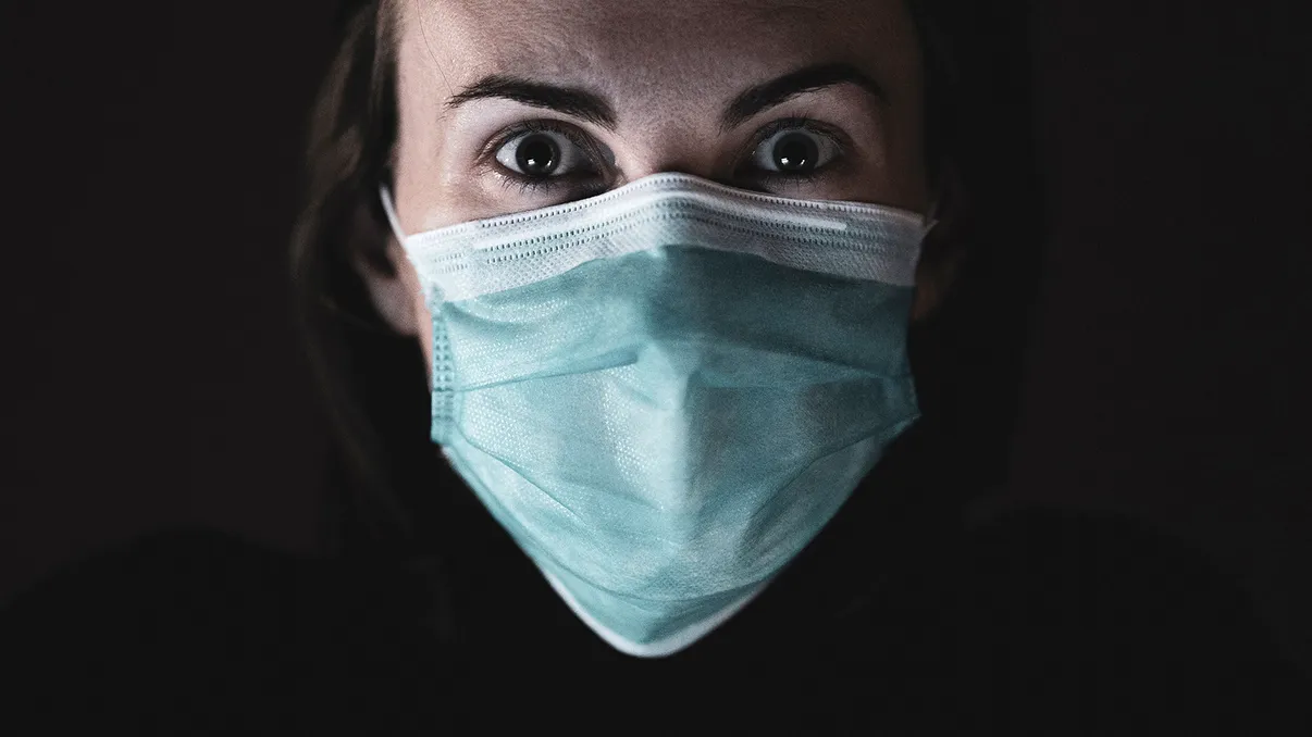 VIDEO Ghid: cum se poartă corect masca și care e cea mai bună