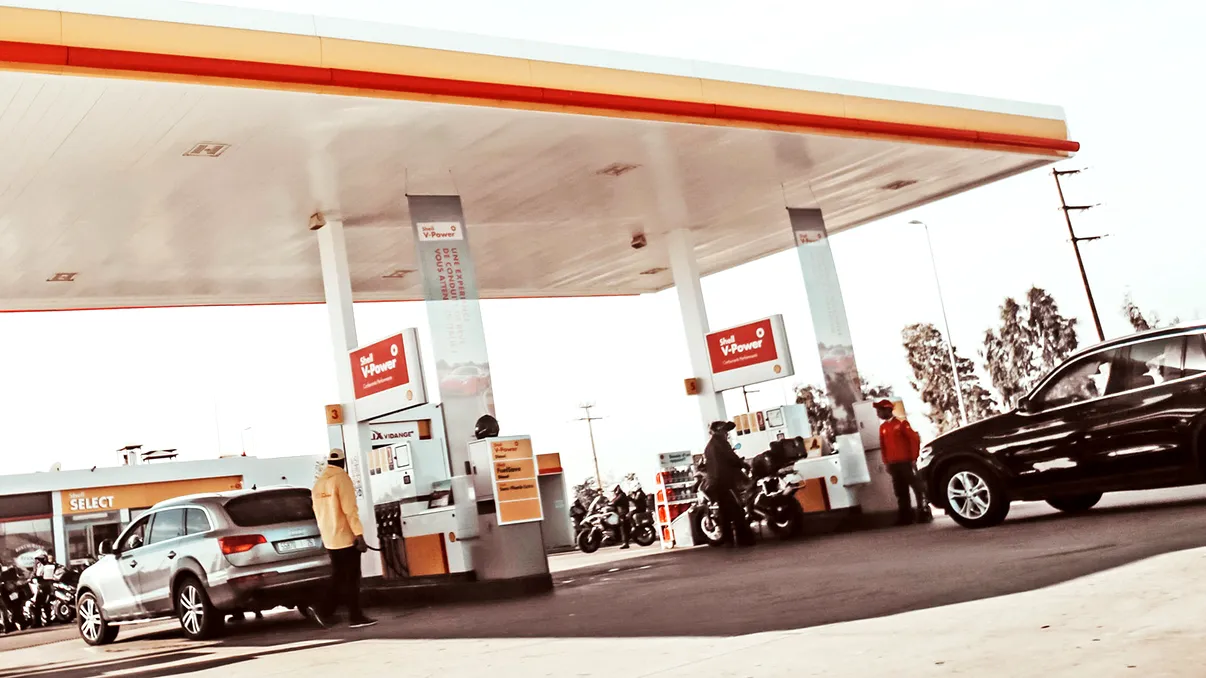 Anunțul surpriză pentru șoferii cu mașini pe benzină, motorină: ce se întâmplă cu prețul?