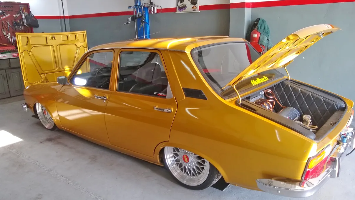 Transformare incredibilă pentru Dacia 1300: cum o faci electrică și mergi aproape gratis