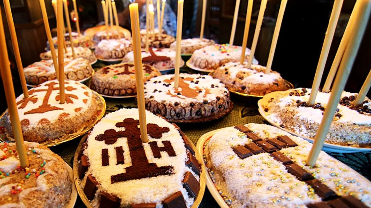 Biserica ortodoxă ”ne îngroapă” pe toți: caz penal pentru sute de oameni la slujbă, în pandemie