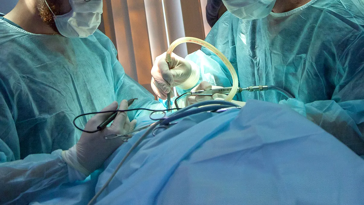 Omul care face 1 miliard de dolari pe lună: secretul succesului e un aparat vital în spitale din întreaga lume