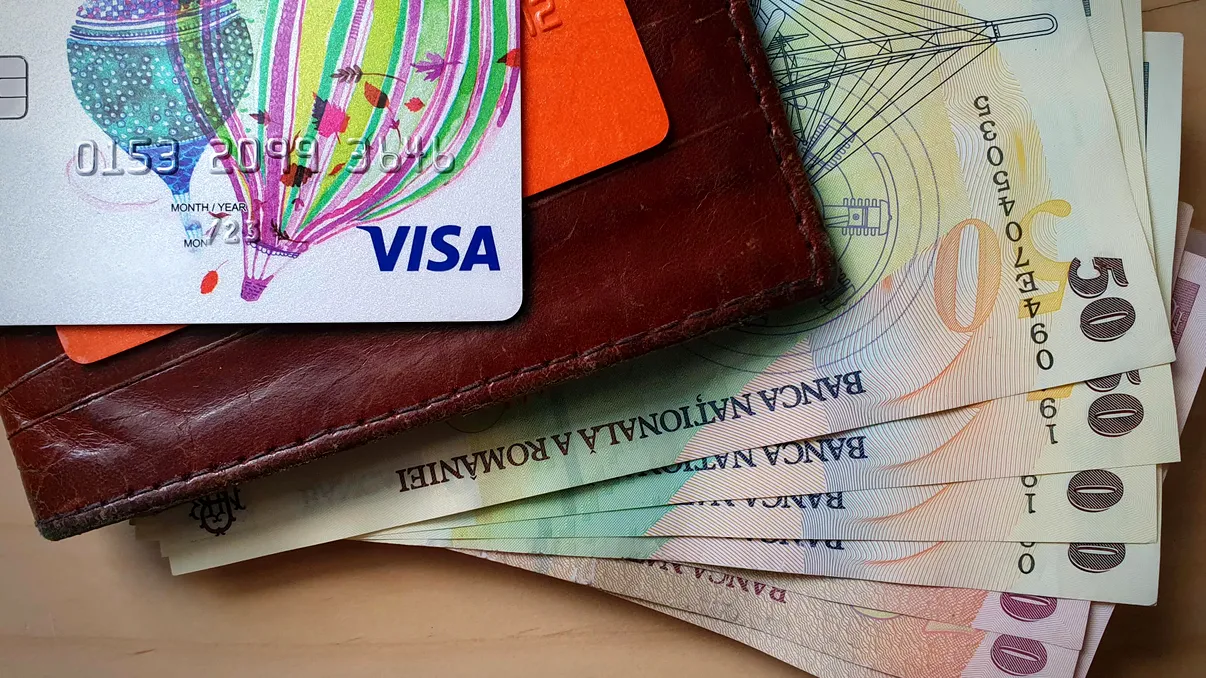 Decizia pentru cei care au cont sau card bancar. Ce trebuie să știi despre cea mai utilă hotărâre a Guvernului