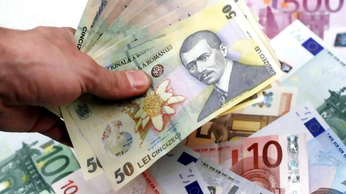 Se schimbă banii în România. Anunțul făcut de Isărescu care interesează milioane de români