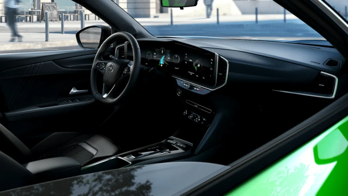 FOTO Alternativa la Dacia electrică vine de la Opel: cum arată modelul