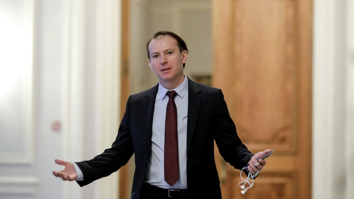 Bâlbâiala Guvernului pe tema PNRR: de ce întârzie Comisia Europeană aprobarea lui