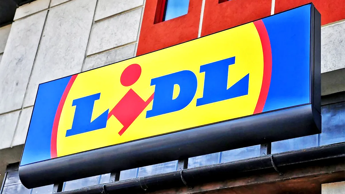 Anunț deosebit de la Lidl pentru români: se dau 400 de lei pe lună. Cine se califică?