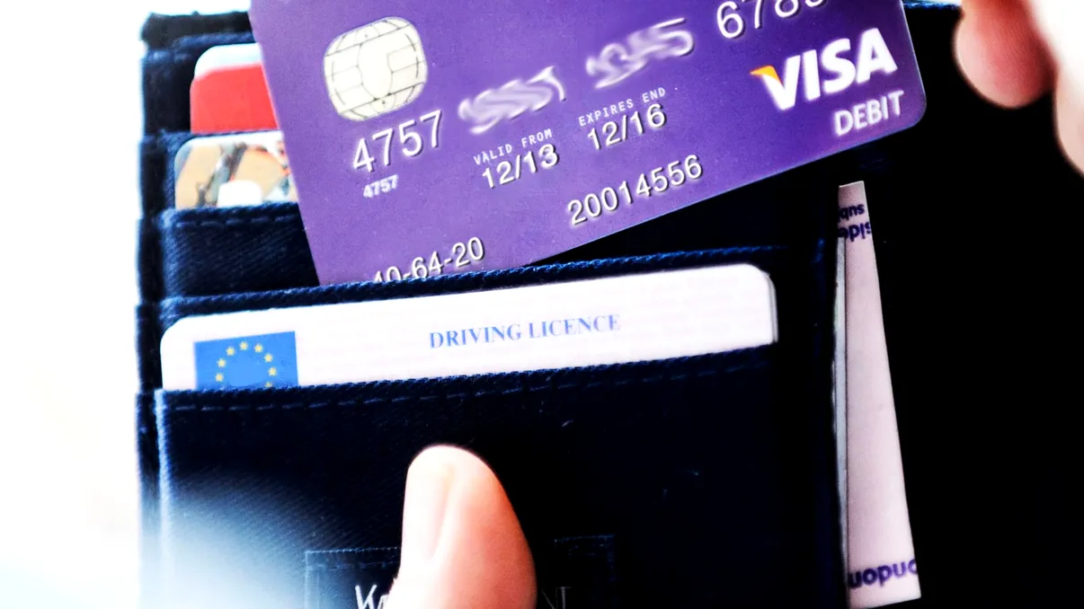 Ce mai bună veste pentru acești români care au credite la bănci vine chiar astăzi. De când scad dobânzile și ratele