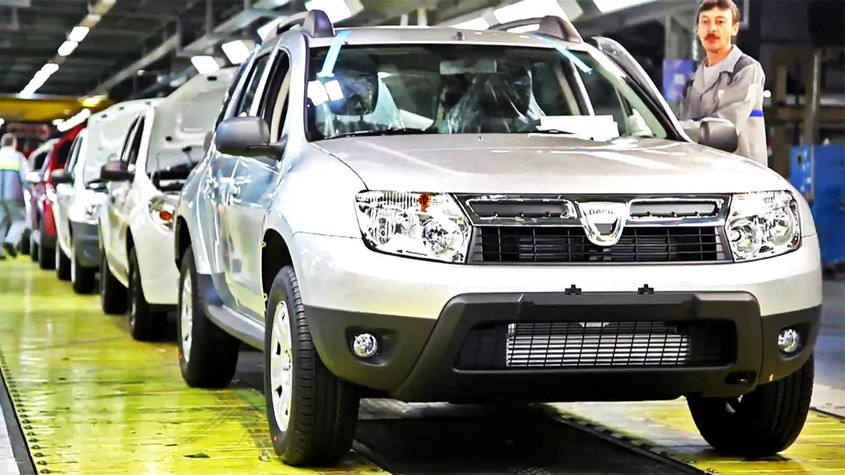 Modelul care salvează Dacia: cum a devenit Logan mașina vedetă în 2020