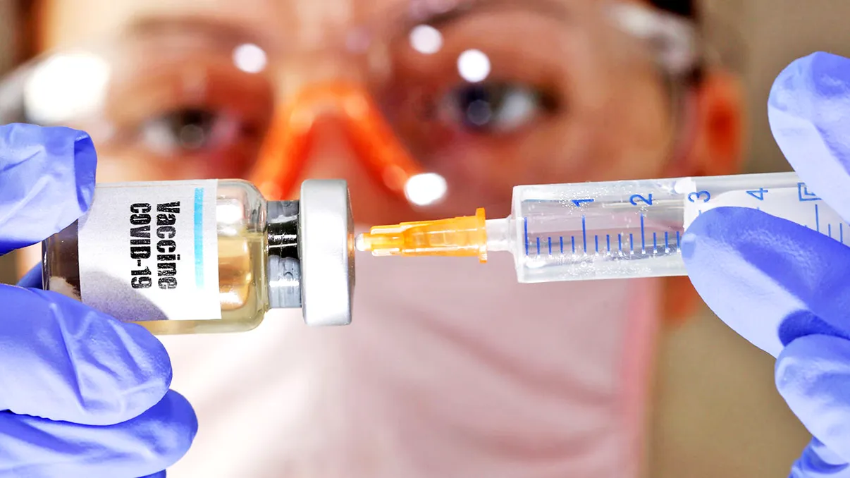 Cum s-a simțit după ce s-a vaccinat împotriva Covid-19 cu vaccinul Pfizer