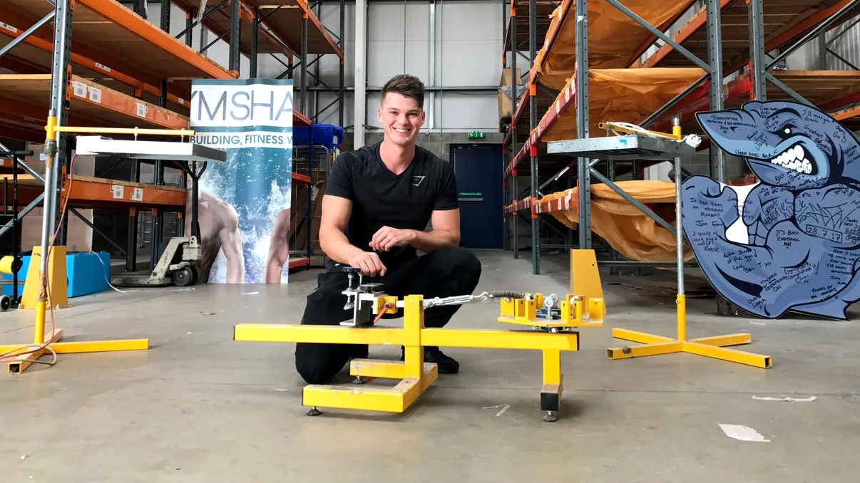 De la la livrator de pizza, la director de ”unicorn”: cum a ajuns miliardar creatorul Gymshark