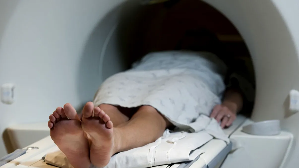 Facebook vrea să vadă ce-i în interiorul corpului tău. Și asta nu-i o glumă