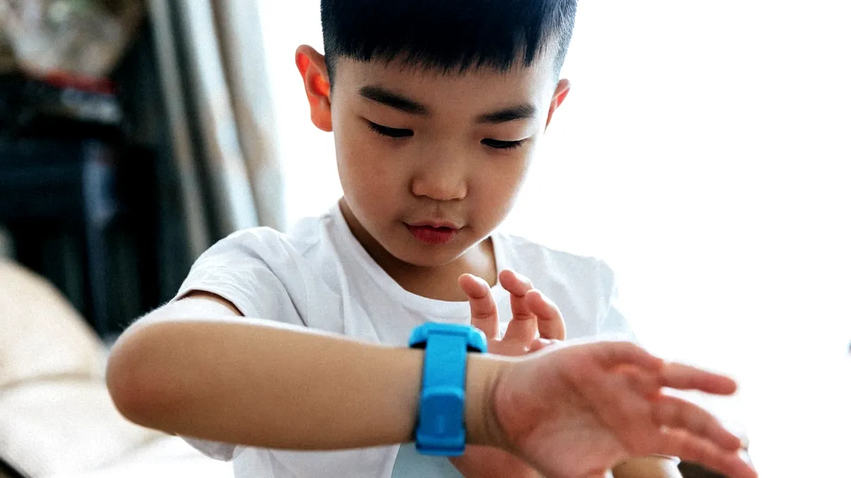 Acest ceas inteligent este un pericol pentru copii