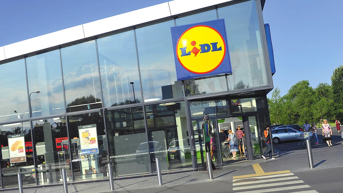 Anunțul zilei de la Lidl: acești clienți se vor bucura la maximum. Acum e oficial