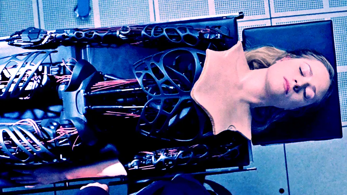 7 dileme despre viitorul incredibil al omenirii și locul lui Dumnezeu în lumea unui om-cyborg din 2500