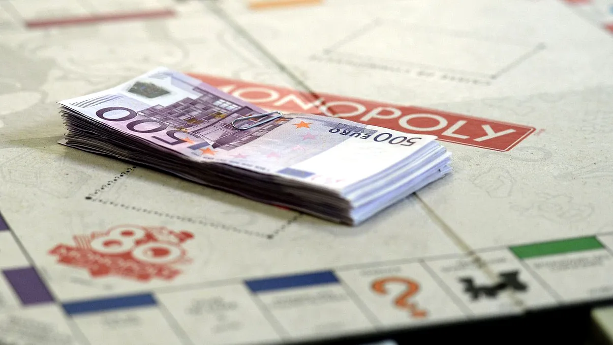 Atenție la afacerile care îți promit că te vei îmbogăți peste noapte în pandemie