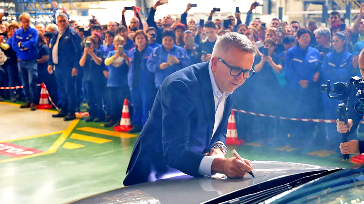 Cum au reușit Dacia și Ford să pună uzinele din România pe harta auto a Europei