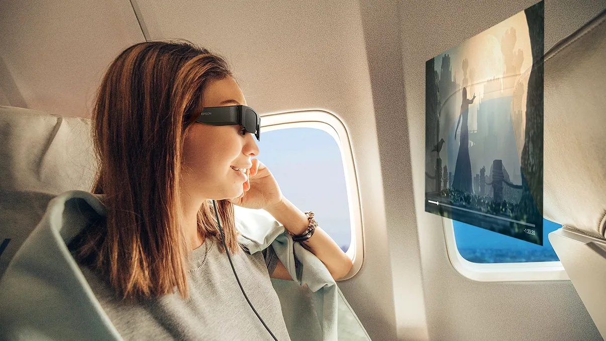 Acești ochelari cu realitate augmentată ar putea revoluționa munca de acasă