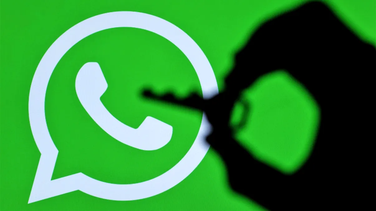 Au făcut asta pe WhatsApp și au devenit milionari: cazul incredibil în care s-a băgat până și Google