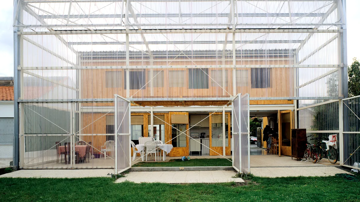 Casa viitorului e mai puțin uimitoare decât ai crede. Și acești oameni au creat-o deja