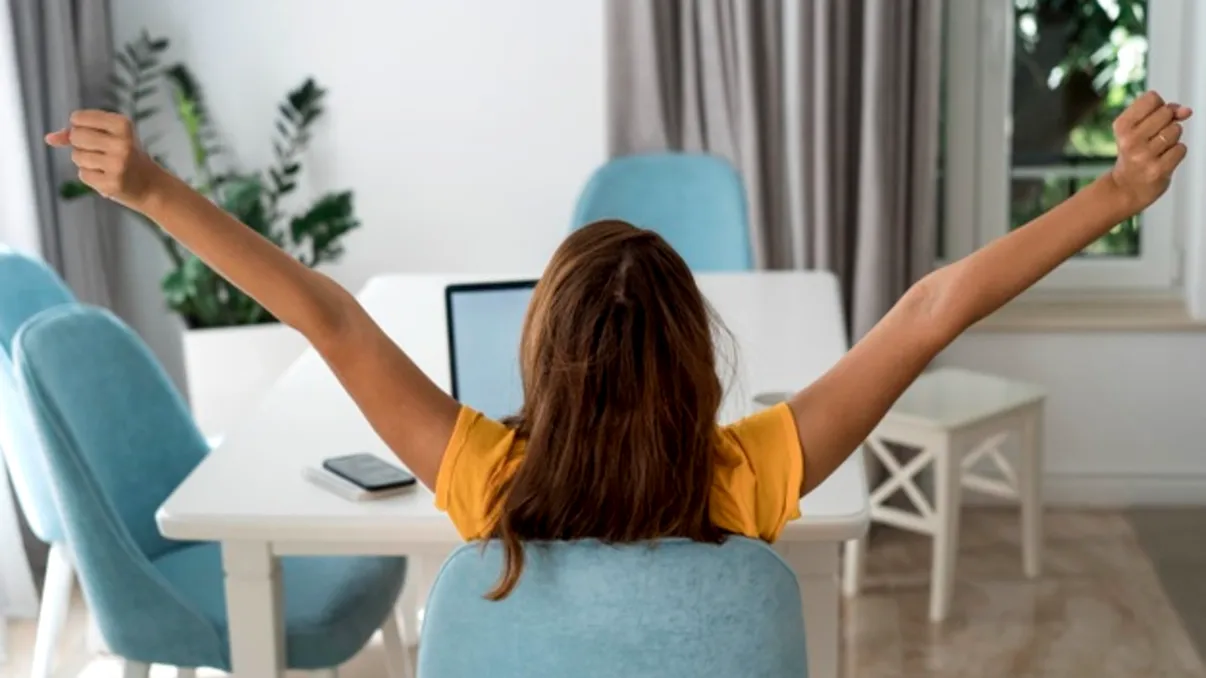 Telemunca nu pleacă nicăieri în 2021, iar asta se vede în vânzări și prețuri la PC-uri