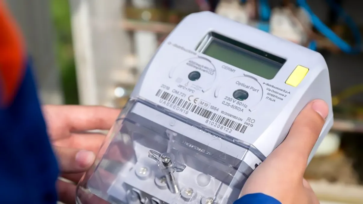 Ministrul Energiei are datorii de 2 miliarde de lei la furnizorii de electricitate. De unde face rost de bani