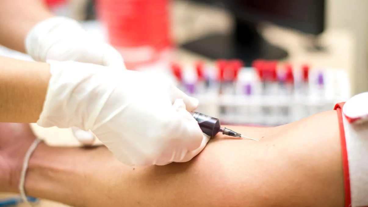 Un psihiatru român a creat testul care detectează depresia în analiza de sânge. Unde speră el să ajungă cu acest demers