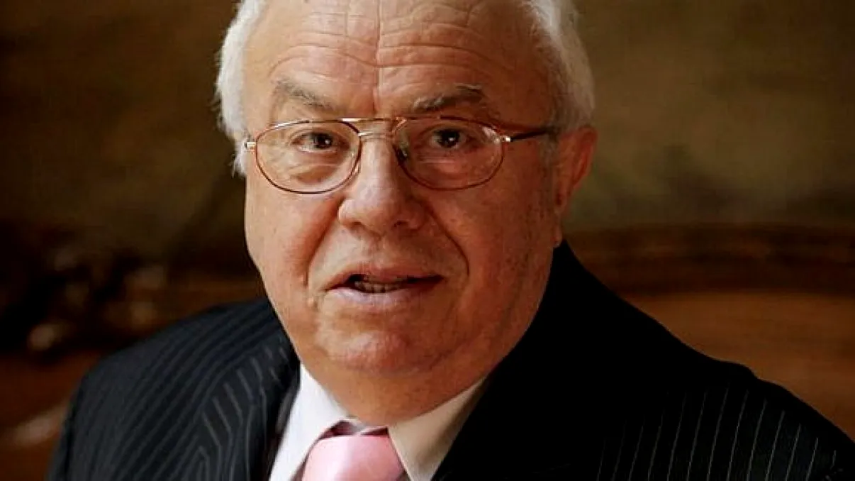 Cum a ajuns Arșinel exemplu pentru vaccinare, după ce s-a îmbolnăvit de Covid: argumentul medicilor