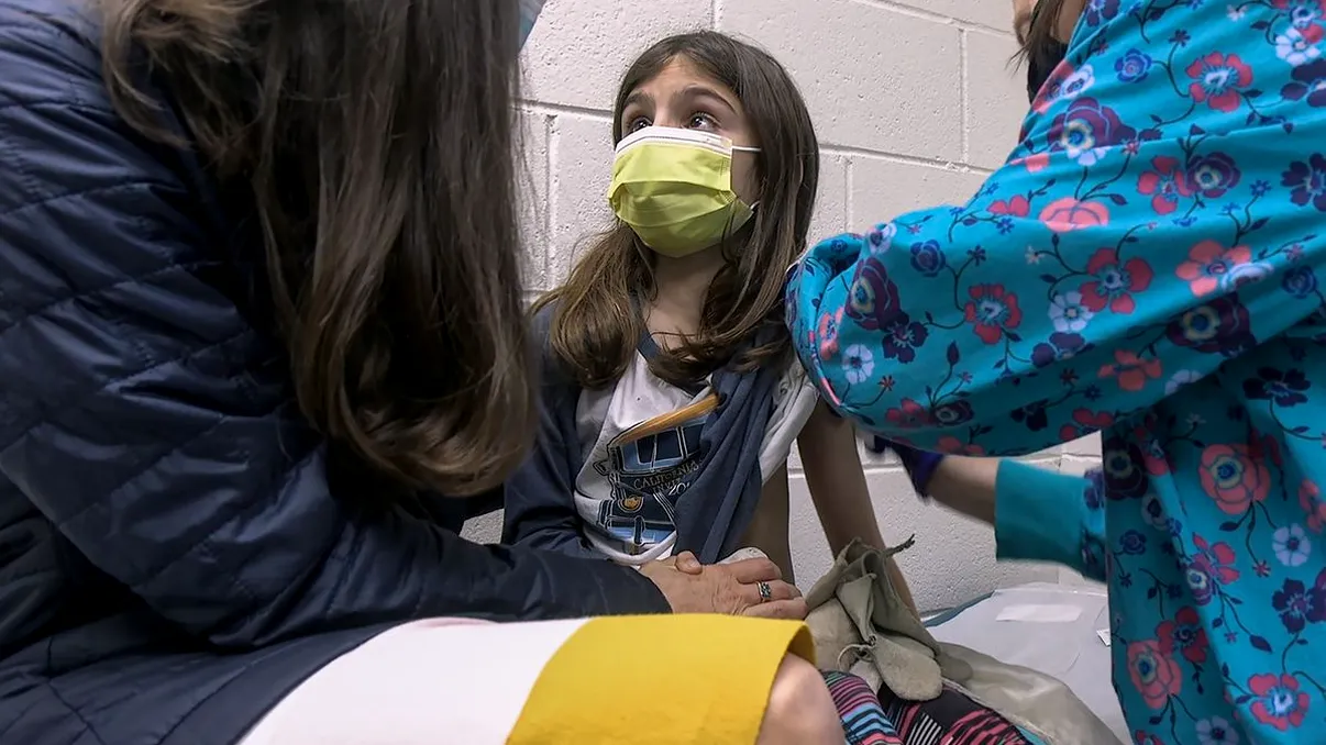 Ce se întâmplă cu vaccinarea adolescenților din România: nu a fost imunizat nici măcar unul