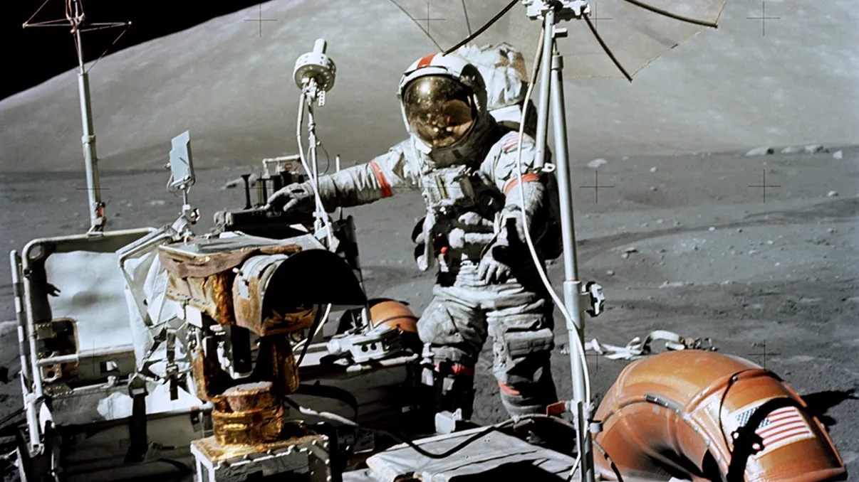 Roboțelul deștept care va ajunge pe Lună: rolul Sony în micul ”Transformers”