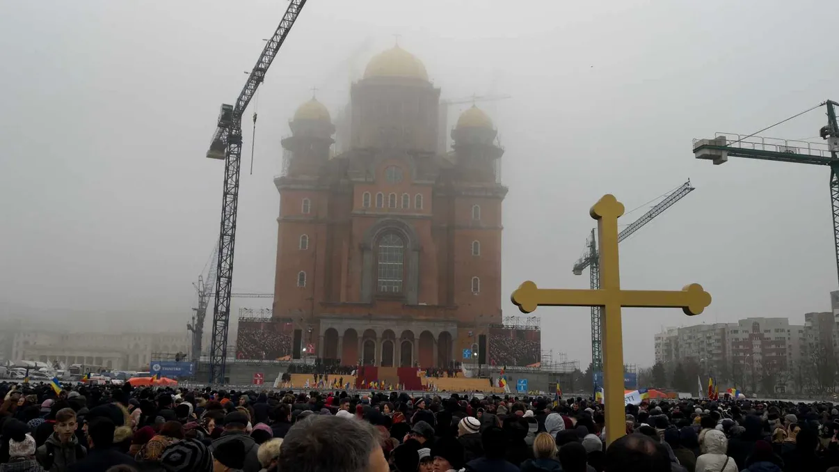 Poziția agresivă a BOR față de centrul de vaccinare din Catedrala Neamului: ”... dacă există sau nu beneficii ale vaccinării” ”