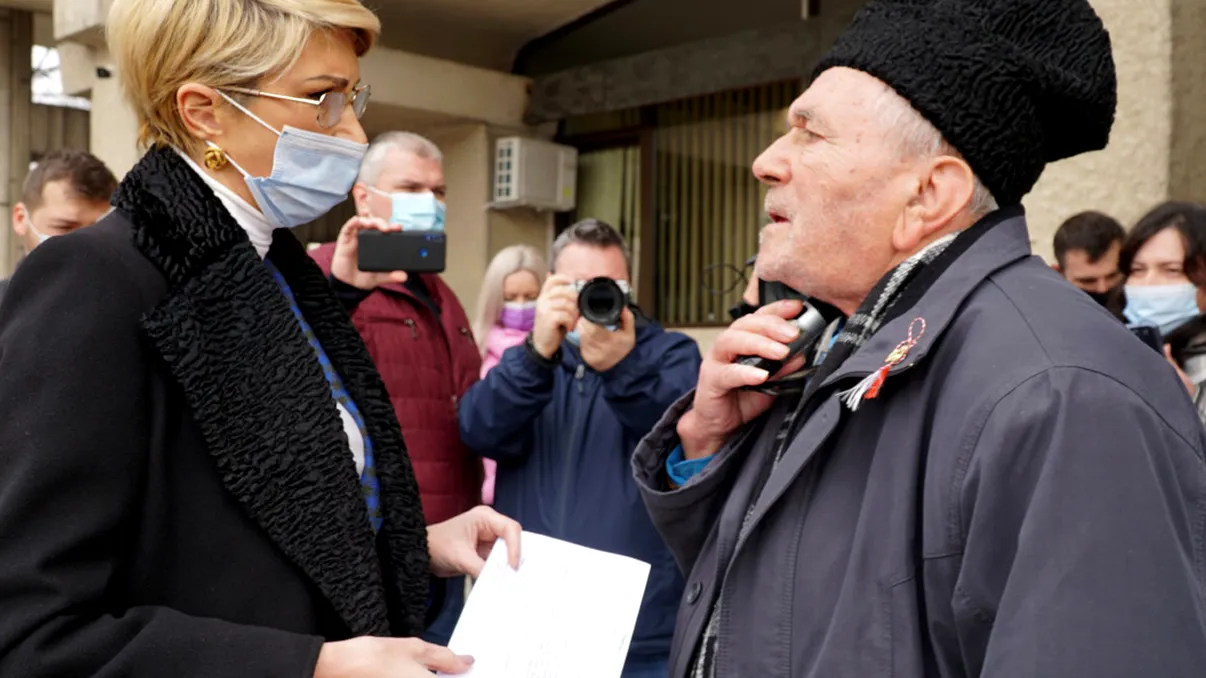 Modificarea vârstei de pensionare, confirmată de Raluca Turcan: de ce ți-e frică, de aia nu scapi