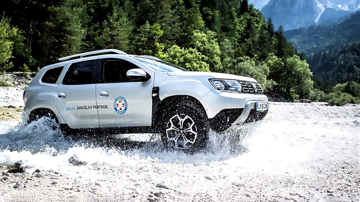 VIDEO Dacia Duster, salvatoarea: cum a ajuns bolidul românesc să salveze vieți în munți